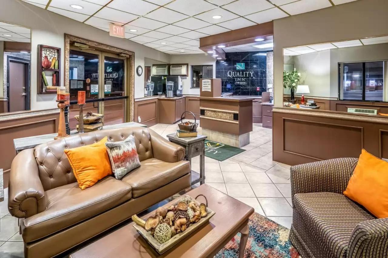 Quality Inn Keystone Near Mount Rushmore Extérieur photo